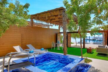 酒店 Anantara World Islands Dubai Resort