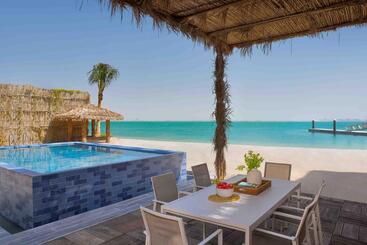 酒店 Anantara World Islands Dubai Resort