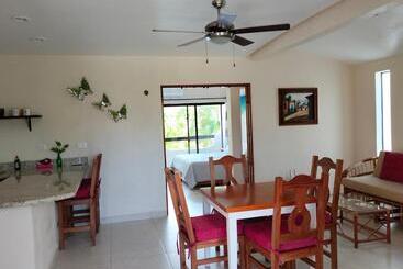 هتل Cabañas Puerto Morelos