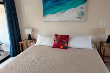 هتل Cabañas Puerto Morelos