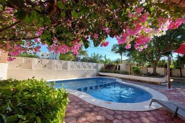 هتل Cabañas Puerto Morelos