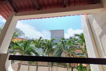 هتل Cabañas Puerto Morelos