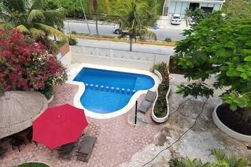 هتل Cabañas Puerto Morelos
