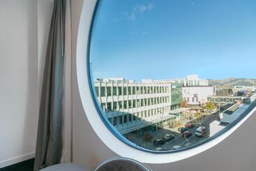 هتل Christchurch City