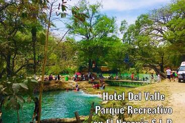 هتل Del Valle