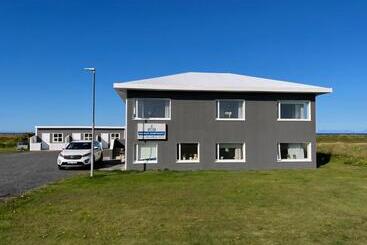 هتل Garður Apartments