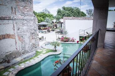 هتل Hacienda San Cristobal