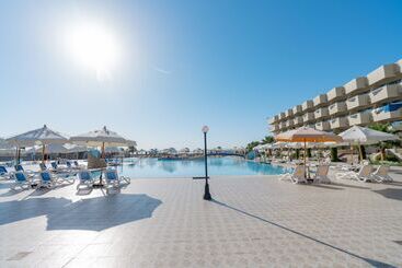 هتل Aqua Mondo Abu Soma Resort