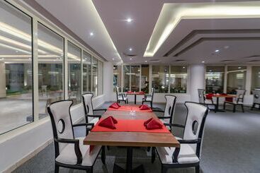 هتل Aqua Mondo Abu Soma Resort