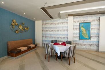 هتل Aqua Mondo Abu Soma Resort