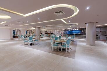 هتل Aqua Mondo Abu Soma Resort