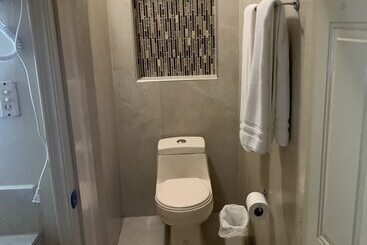 هتل Plaza Riviera