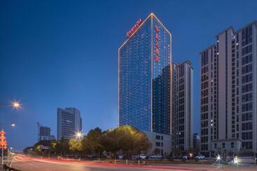 هتل Ramada By Wyndham Huangshi Huangshigang