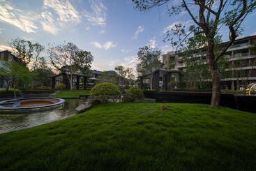 هتل Ramada Guilin Yangshuo Resort
