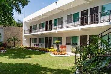 هتل Suites Milán Room