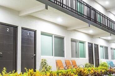 هتل Suites Milán Room