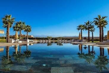هتل Sumahan Suites & Spa