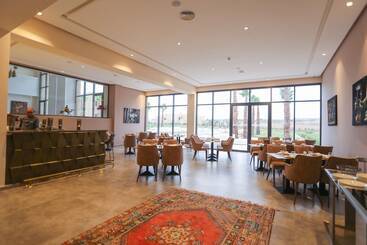 هتل Sumahan Suites & Spa