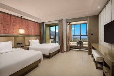 هتل Wyndham Xishuangbanna South Resort
