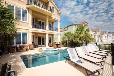 Lido By Avantstay Oceanfront Home W Pool Hot Tub Game Room Gorgeous Views