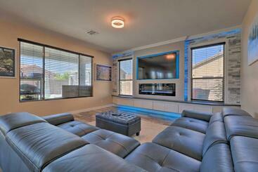 Luxe Gilbert Retreat With Private Pool And Game Room!