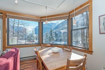 Plunge A By Avantstay Stunning Views & A Block From Lift #7