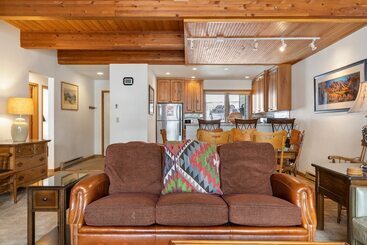 Riverside Condos A103 By Avantstay Condo Close To Downtown, Town Park & Ski Lift #8