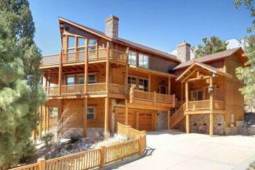 Starlight Retreat By Avantstay Gorgeous Log Style Home W Incredible Views