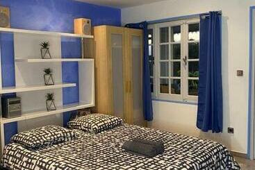 Villa Blue Tampon974