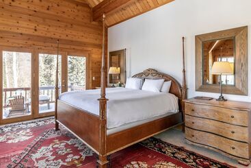 Wapiti Mountain Escape By Avantstay Commanding Views Incredible Home W Hot Tub