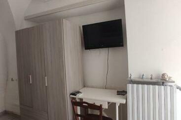 40 S Suite