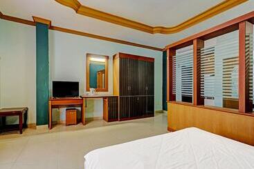 هتل Collection O 91484 Lai Lai Apartment
