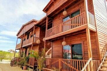 هتل Ecoco Holbox   Ecochic   Cabañas De Madera   Holbox Retreat