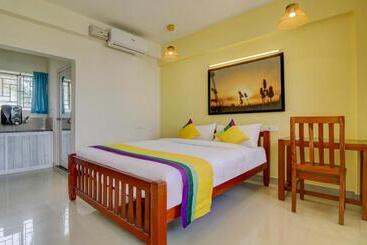 Itsy Hotels Ushodaya Royal Residency