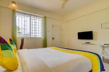 Itsy Hotels Ushodaya Royal Residency