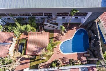 هتل Lime House