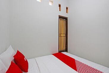 هتل Oyo 91487 Ib Homestay Syariah