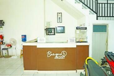 هتل Oyo 91559 Kost Bangau Syariah