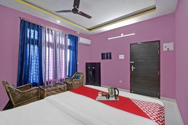 هتل Oyo 92194 Airport Homestay