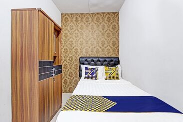 هتل Spot On 91521 Mayong Guesthouse