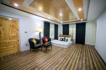 پانسیون Royal Brangsa Guest House