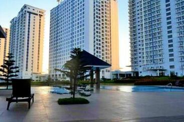 هتل آپارتمان Smdc Wind  Cool Suites Tagaytay