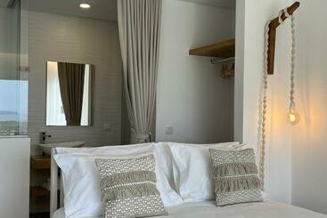 تختخواب و صبحانه Alojamento White Rose Boutique