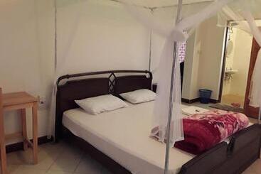 تختخواب و صبحانه Pazuri House Iringa