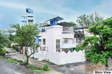 F9 Villa