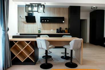 Lovely Apartment In Brasov