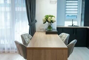 Lovely Apartment In Brasov