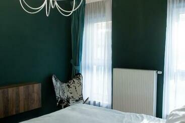 Lovely Apartment In Brasov