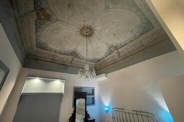 پانسیون Belvedere Suite