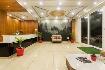 هتل D Canal Inn A Boutique
